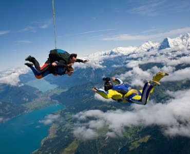 42 Best Places to Sky diving in the World